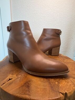 Michael Kors Booties Women's sz 9.5M Block Heel Ankle Boots Brown